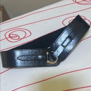 Chic Vintage Looking Faux Leather Black Belt with Gold Hook Buckle